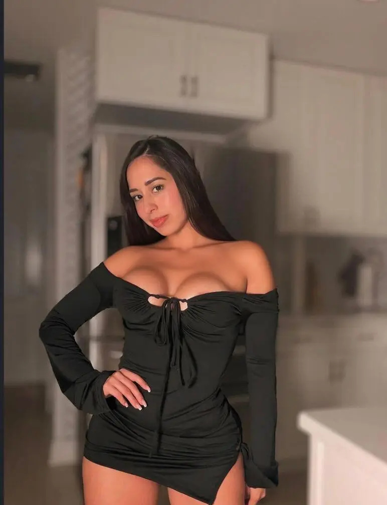 Escort Model Sweet and intelligent - 3