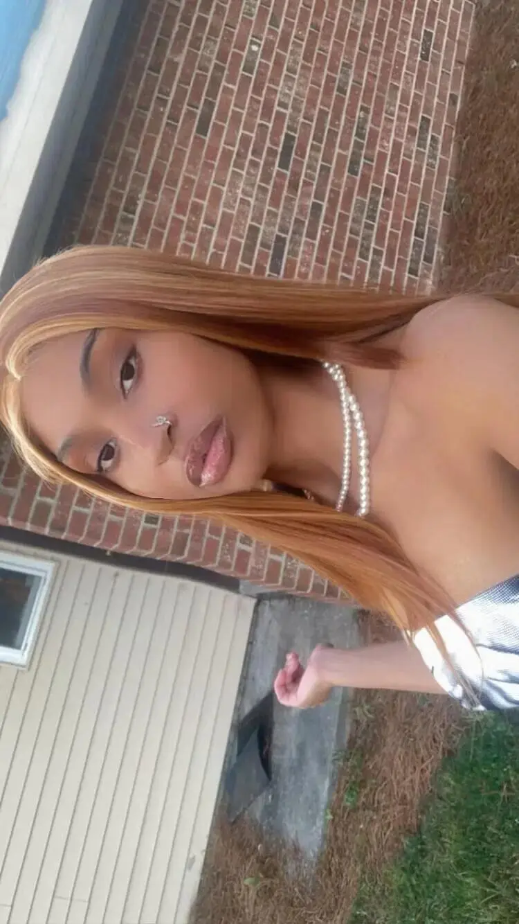 Escort Model Tink