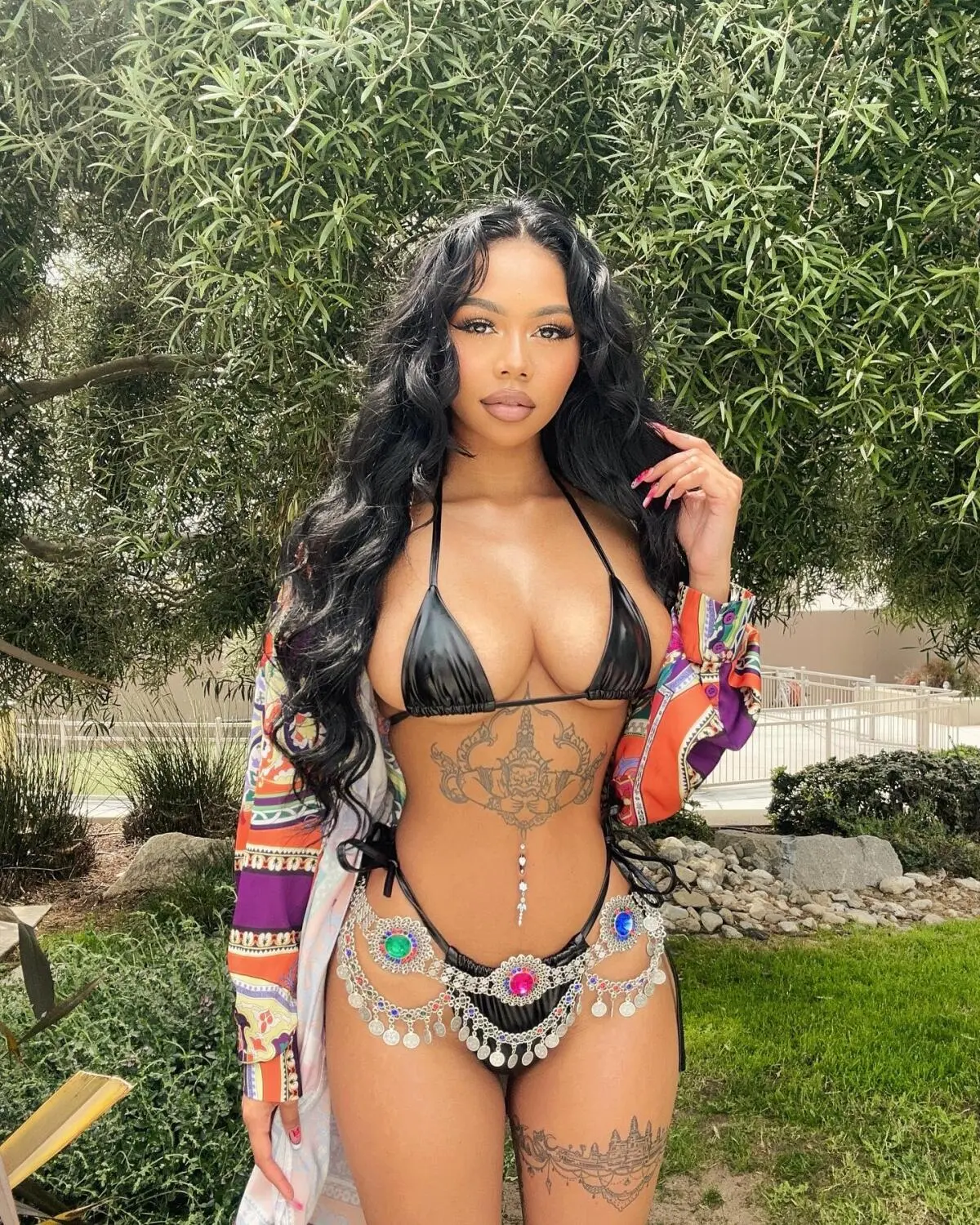 Escort Model TOKI3 - 6