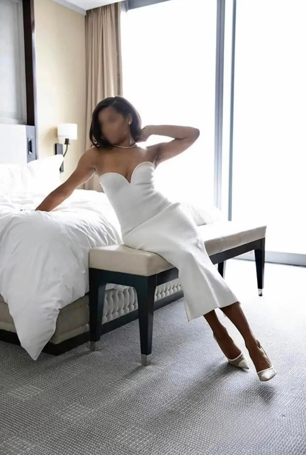 Escort Model Tori Evans - 5