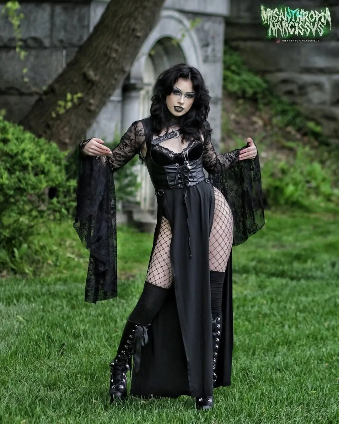 Escort Model Undeadem
