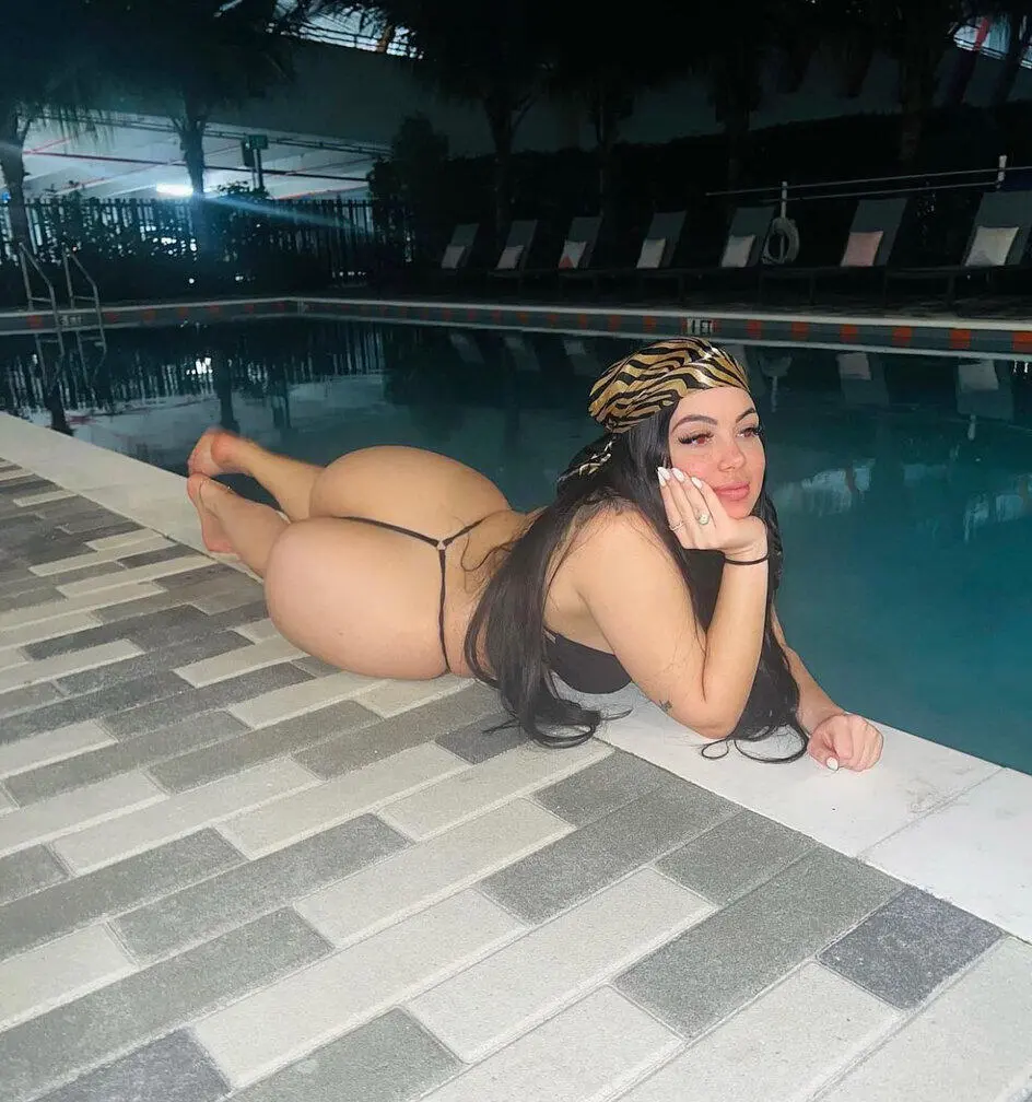 Escort Model Valentina - 3