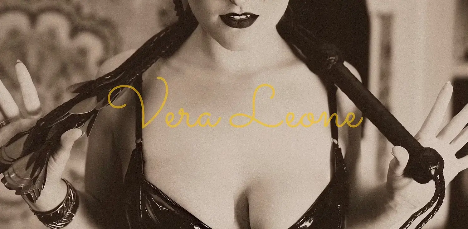 Escort Model Vera - 3