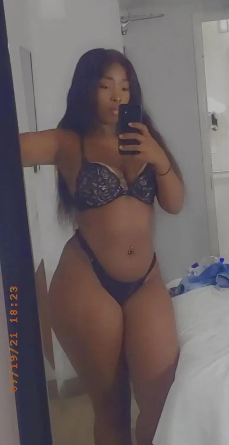 Escort Model Victoria - 4