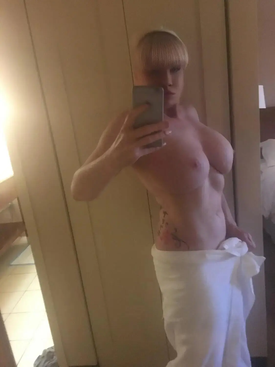 Escort Model VictoriaJolie - 4
