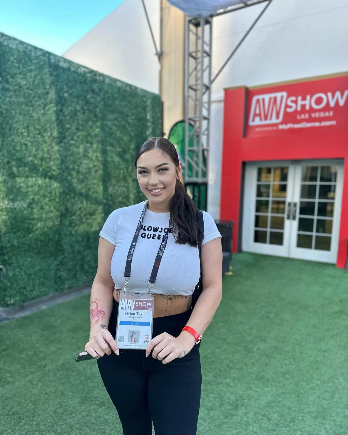 Escort Model Vivian Taylor - 8