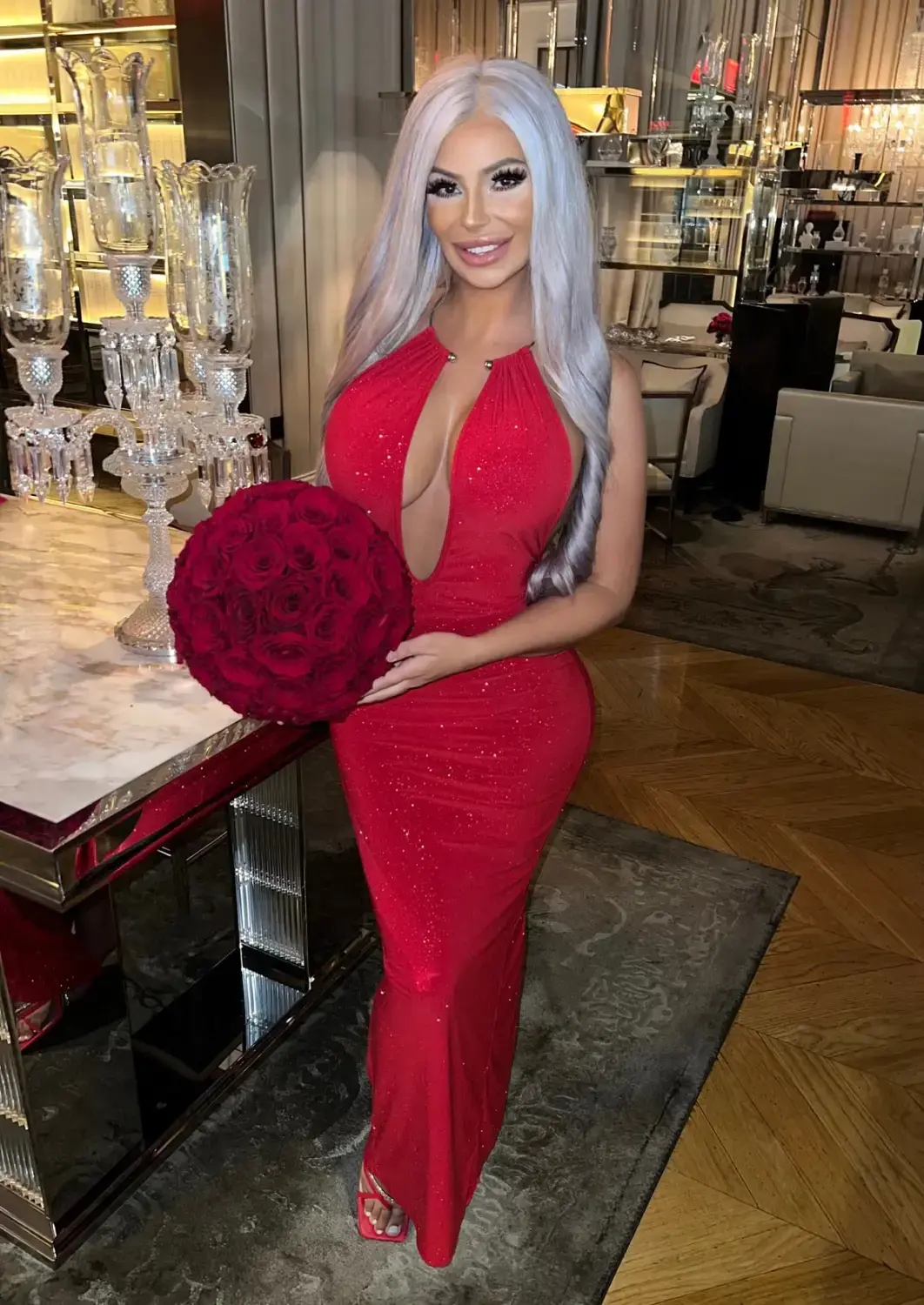 Escort Model Viviana Rose