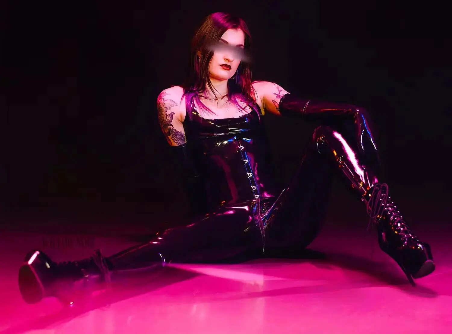 Escort Model Willow - 4