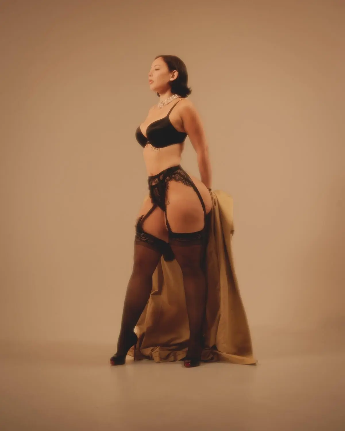 Escort Model Woesenpai69 - 3