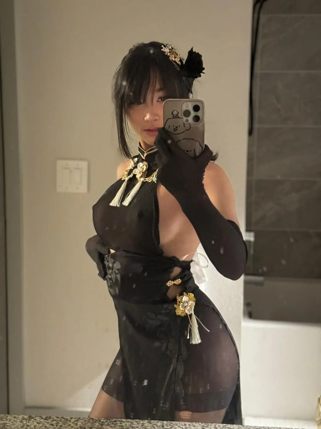 Escort Model Xoey Li - 5