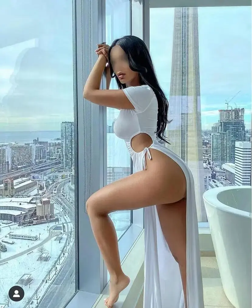 Escort Model Yazmina - 2